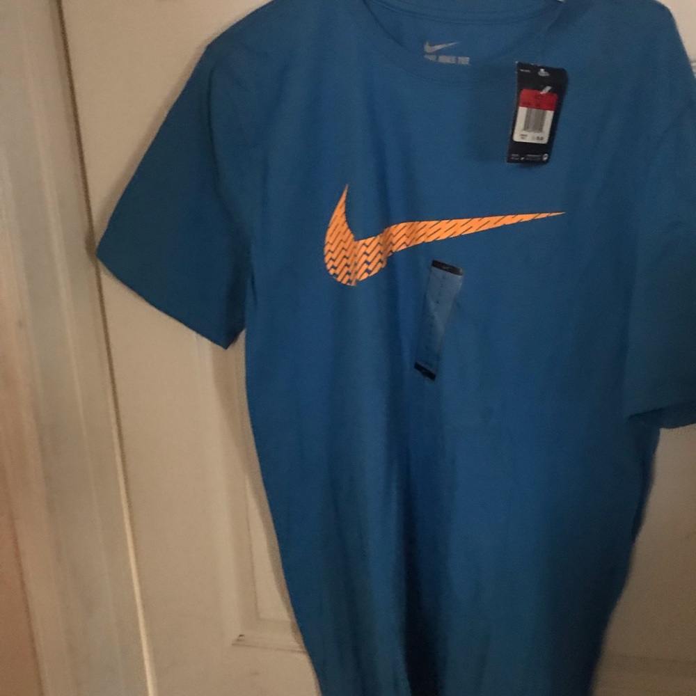 Nike mens shirt - Picture 3 of 5